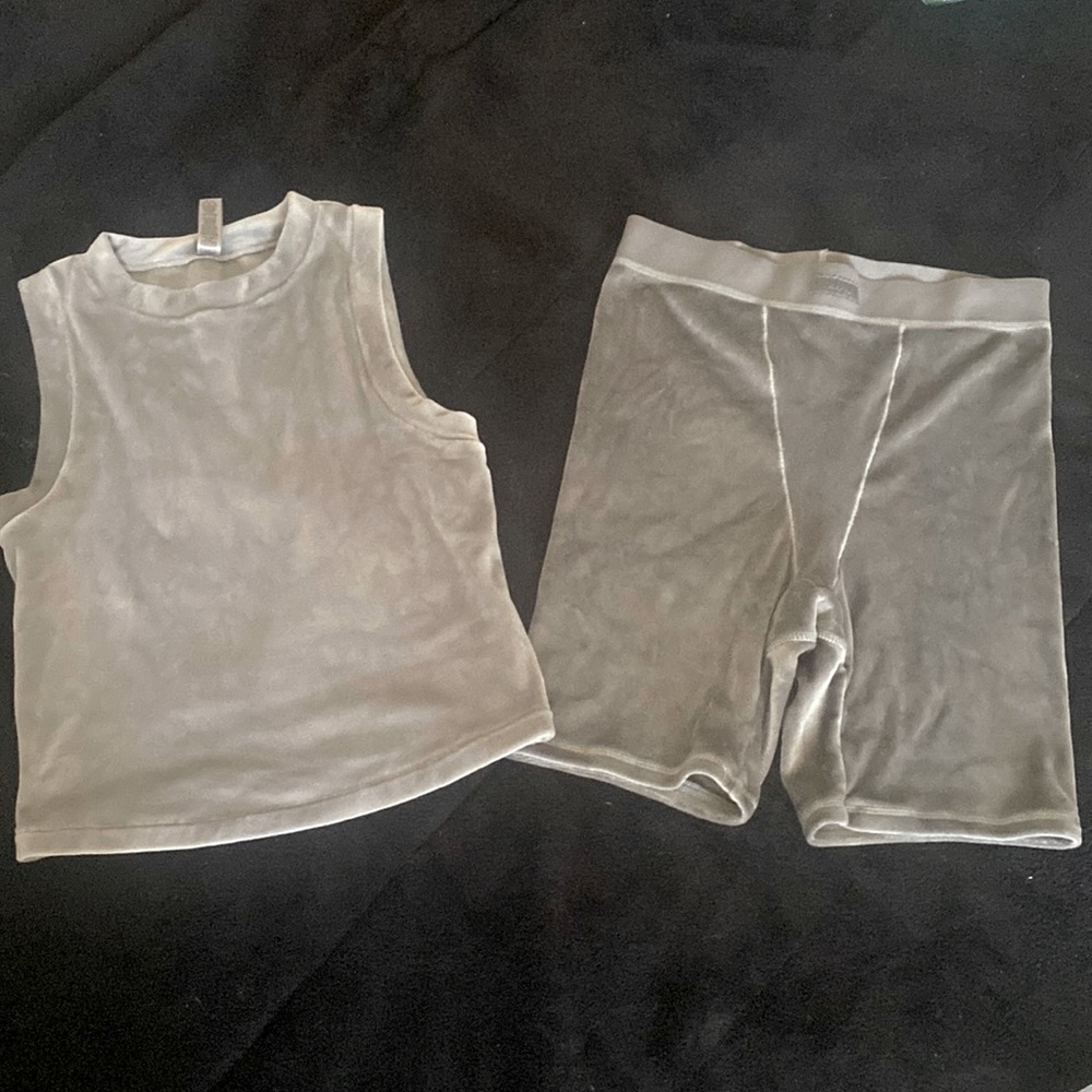 SKIMS Velour Set